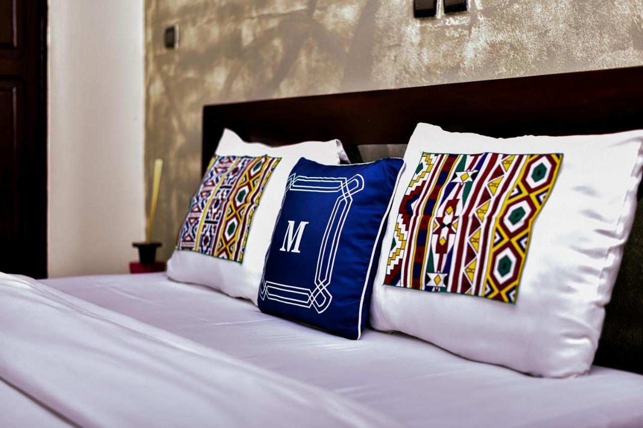 Hotel M'Rode Lomé Eksteriør bilde