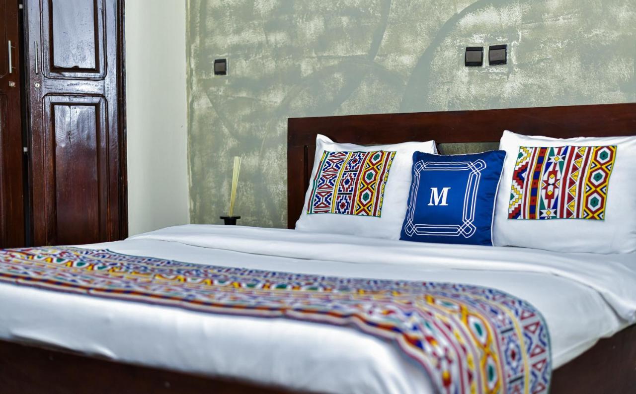 Hotel M'Rode Lomé Eksteriør bilde