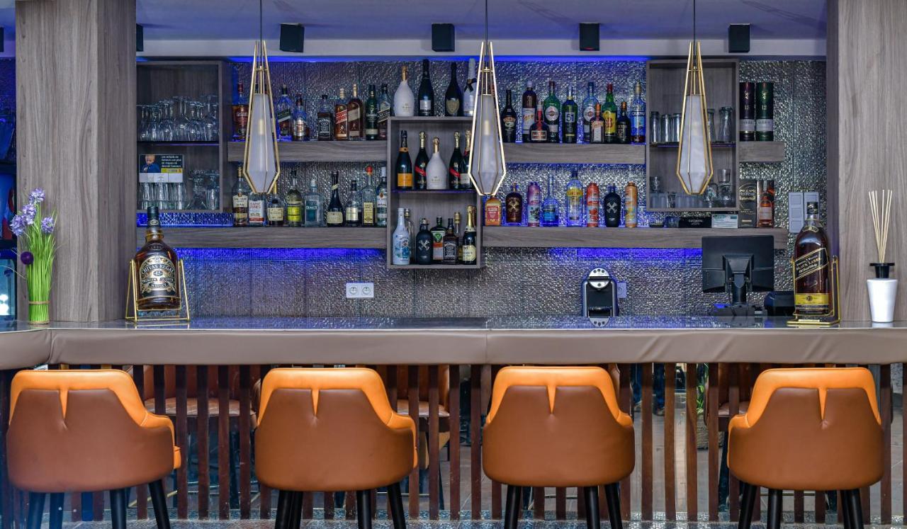 Hotel M'Rode Lomé Eksteriør bilde