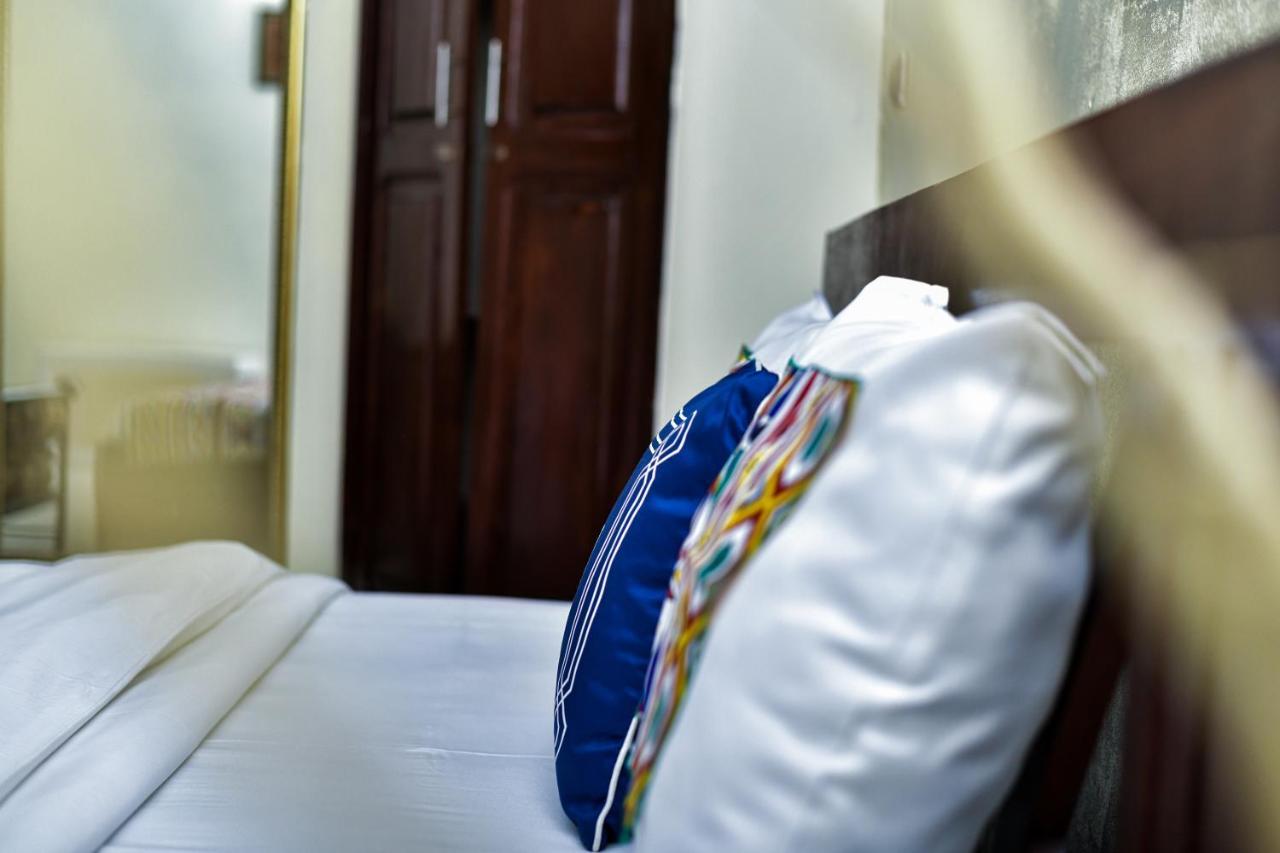 Hotel M'Rode Lomé Eksteriør bilde