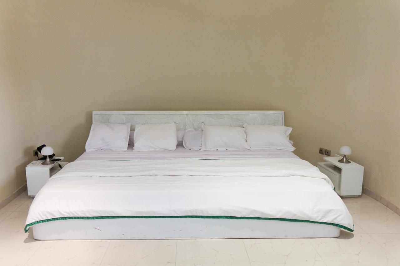 Hotel M'Rode Lomé Eksteriør bilde